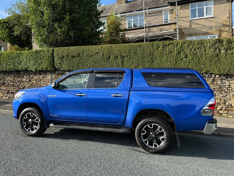 2019 Toyota Hilux INVINCIBLE X D/C 2.4 D4-D AUTO 4X4 BLUE PICK UP Diesel Automatic