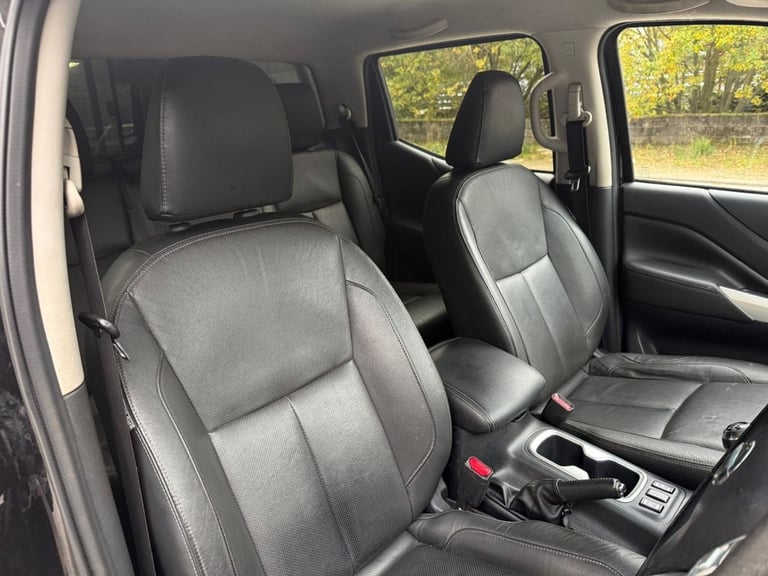 2016 Nissan Navara Double Cab Pick Up Tekna 2.3dCi 190 4WD PICK UP DIESEL Manual