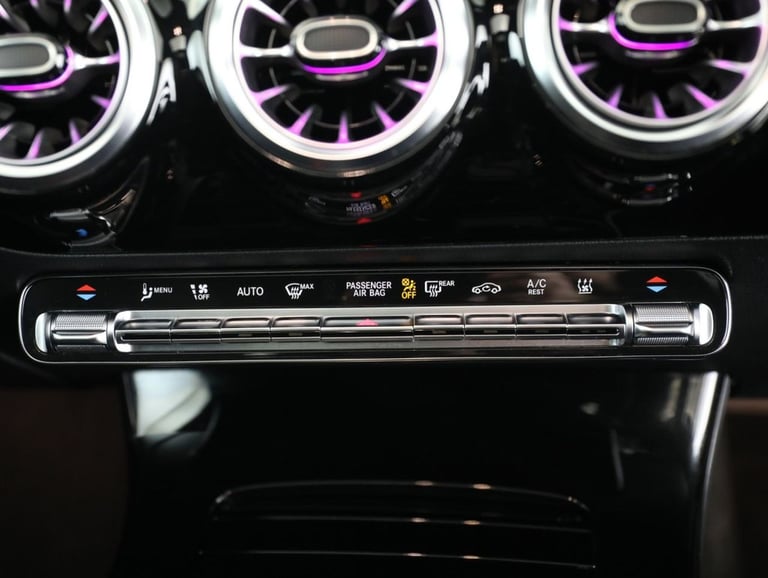 2023 Mercedes-Benz CLA 1.3 CLA250e 15.6kWh AMG Line Night Edition (Premium Plus) Coupe 4dr Petrol...