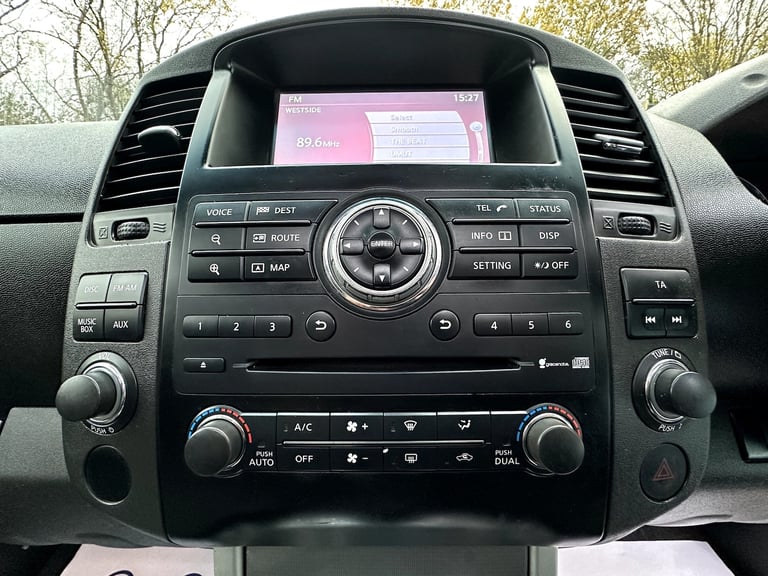 2013 Nissan Navara 3.0 dCi V6 Outlaw 4WD Diesel 4-Door Diesel