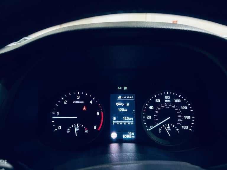 HYUNDAI TUCSON 2.0 CRDI BLUE DRIVE PREMIUM SE SUV DIESEL MANUAL EURO 6 2016