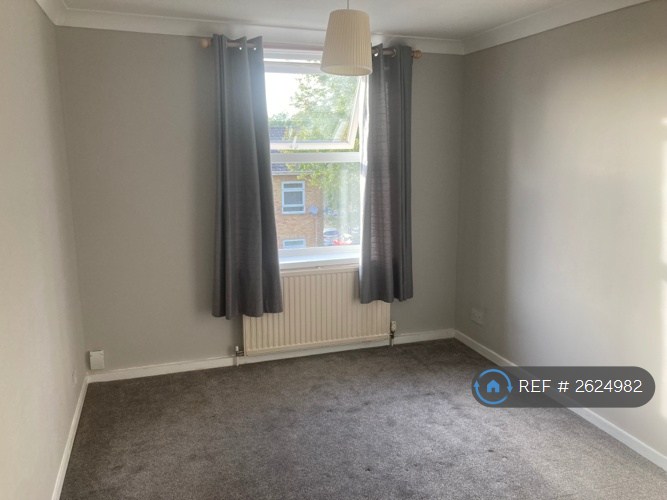 3 bedroom house in Launcelot Close, Andover, SP10 (3 bed) (#2624982)