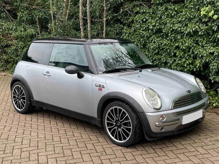 image for 2002 MINI Hatch 1.6 Cooper 3dr Auto HATCHBACK Petrol Automatic