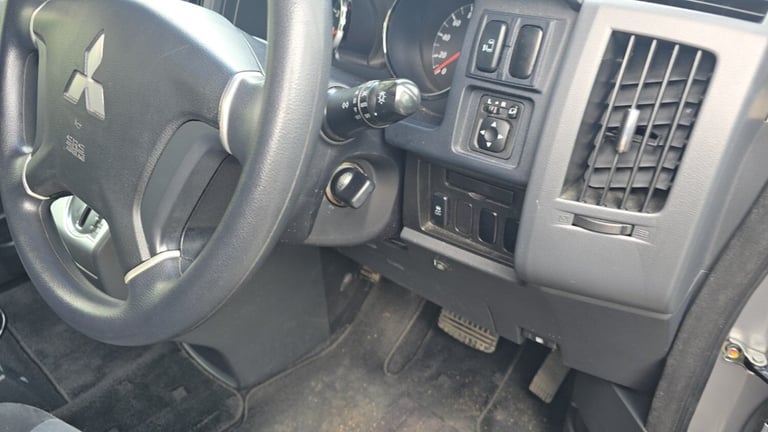 JDM Import Facelift Mitsubishi Delica D5 2.0 Auto CVT 8 Seater MPV Ulez Free
