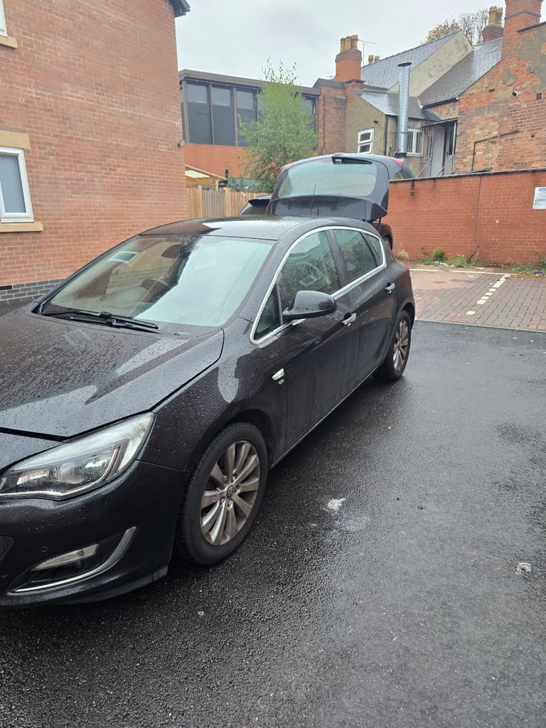 Vauxhall, ASTRA, Hatchback, 2013, Manual, 1956 (cc), 5 doors