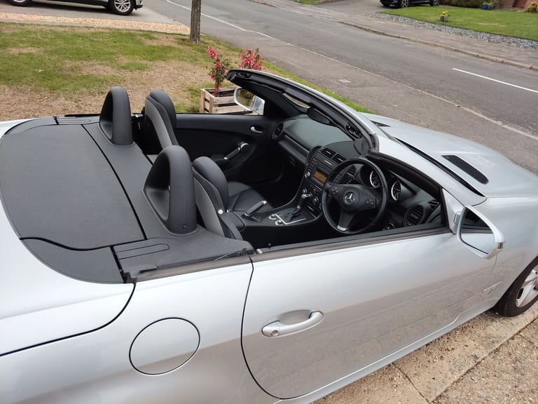 Mercedes-Benz, SLK, Convertible, 2010, Semi-Auto, 1796 (cc), 2 doors