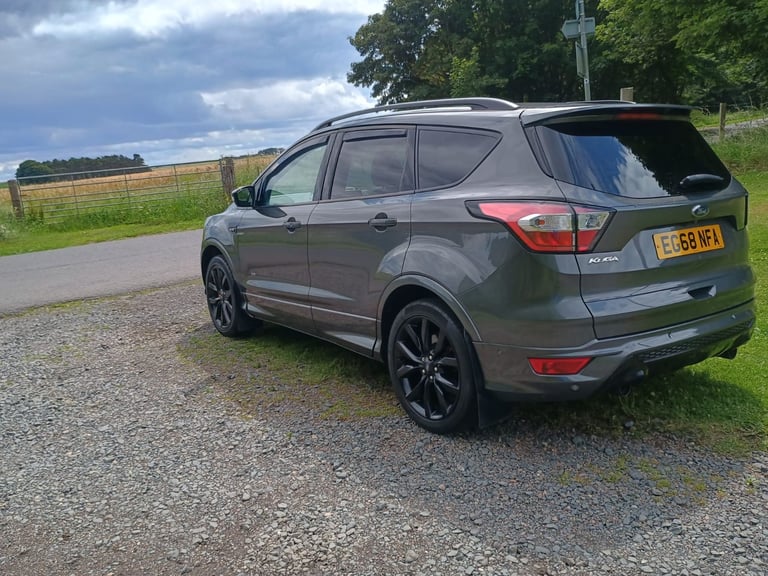 Ford, KUGA, Hatchback, 2019, Manual, 1997 (cc), 5 doors