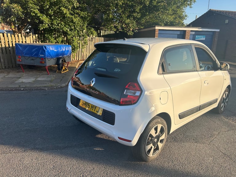 Renault, TWINGO, Hatchback, 2015, Manual, 999 (cc), 5 doors