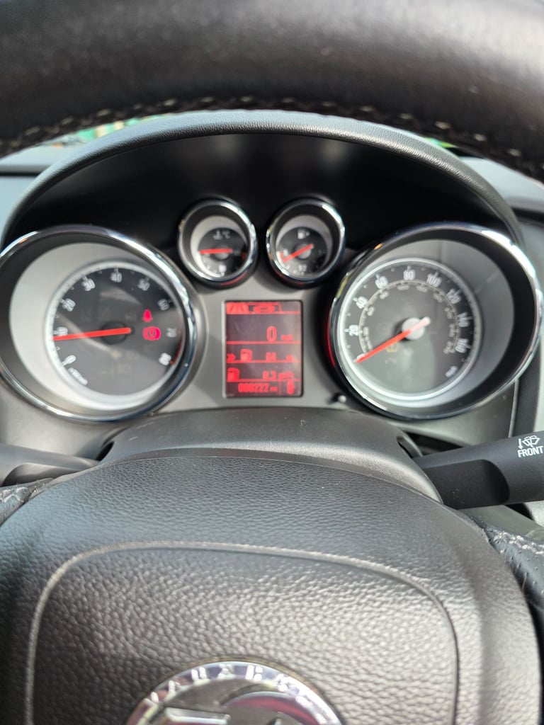 Vauxhall, ASTRA, Hatchback, 2015, Manual, 1598 (cc), 5 doors