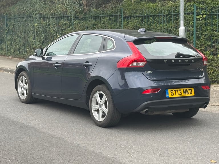 2013 Volvo V40 T3 SE 5dr HATCHBACK Petrol Manual