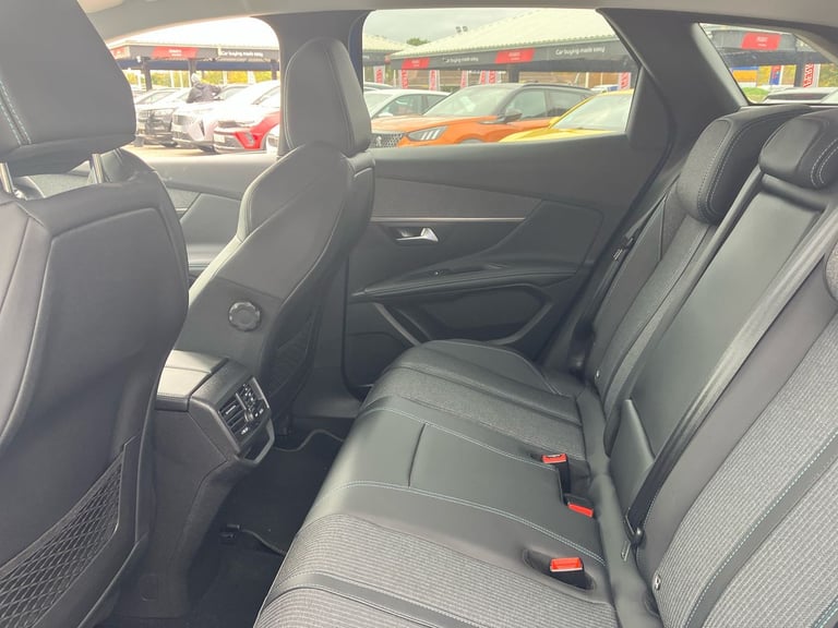2023 Peugeot 3008 1.6 Hybrid 225 Allure Premium+ 5dr e-EAT8 Estate PETROL/ELECTRIC Automatic