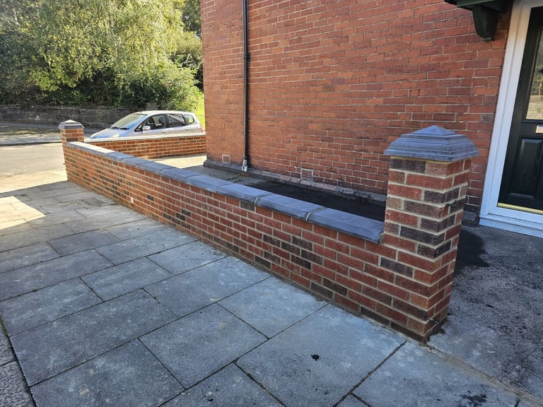 Pillar caps and coping stones 