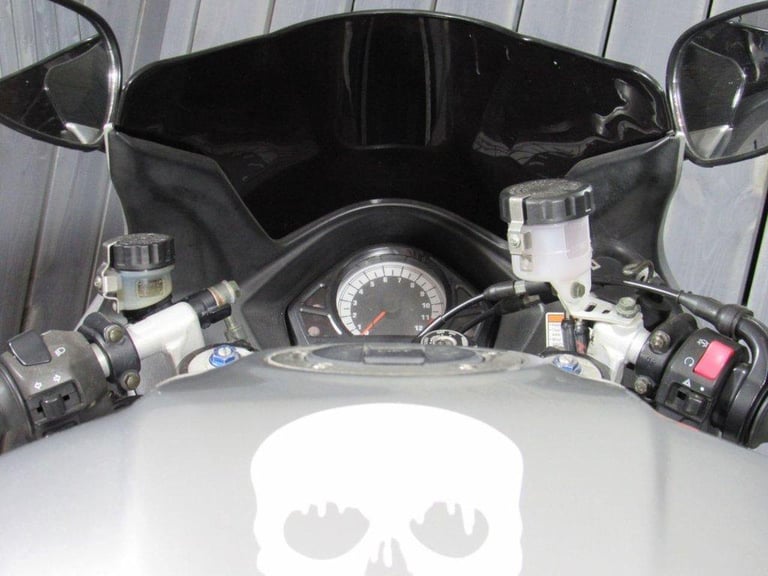 2003 03 SUZUKI SV1000S