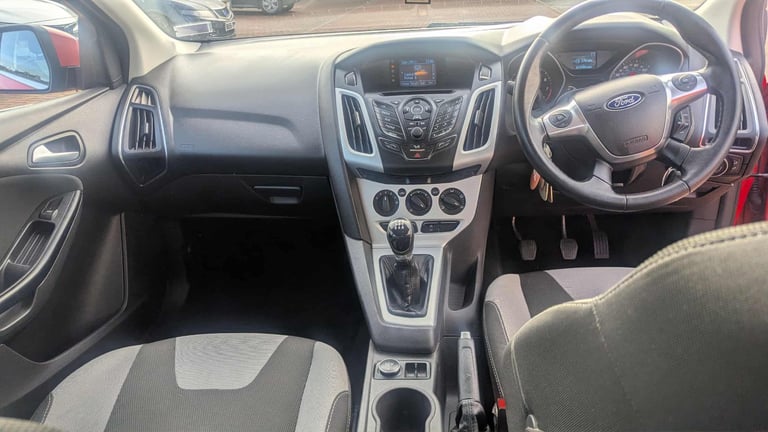 Ford, FOCUS, Hatchback, 2012, Manual, 998 (cc), 5 doors