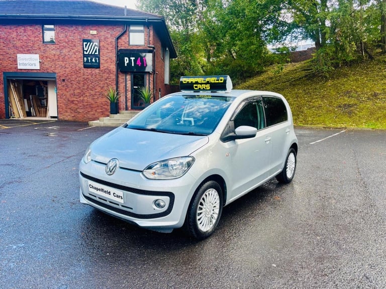 VOLKSWAGEN UP 1.0 High up! 2014