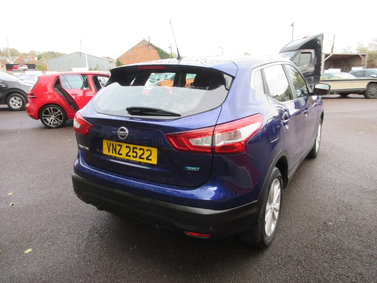 2015 Nissan Qashqai 1.5 dCi Acenta [Smart Vision Pack] 5dr HATCHBACK Diesel Manual