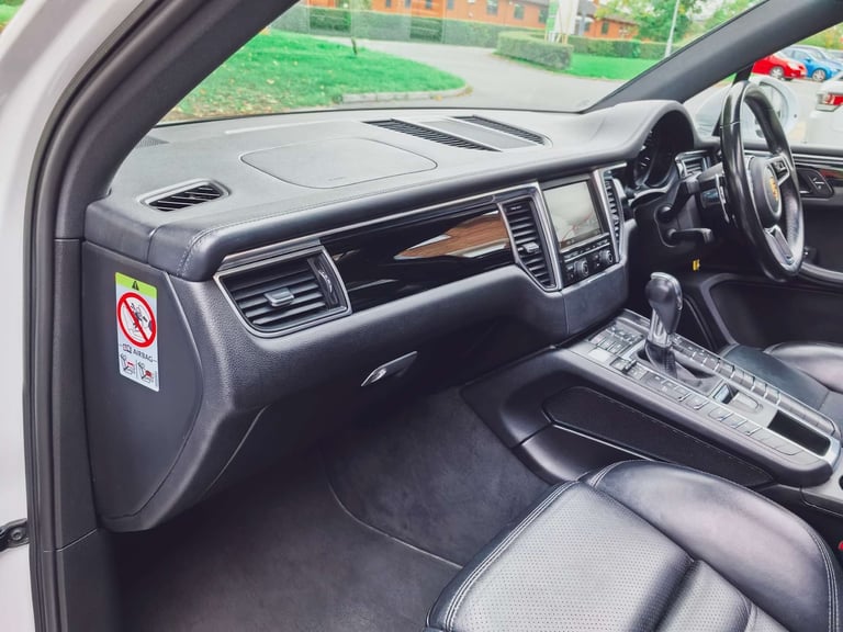 2015 Porsche Macan 3.0 Macan S D Semi-Auto 4WD 5dr SUV Diesel Automatic