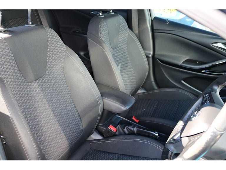 2017 Vauxhall Astra i Turbo SRi Estate Petrol Manual