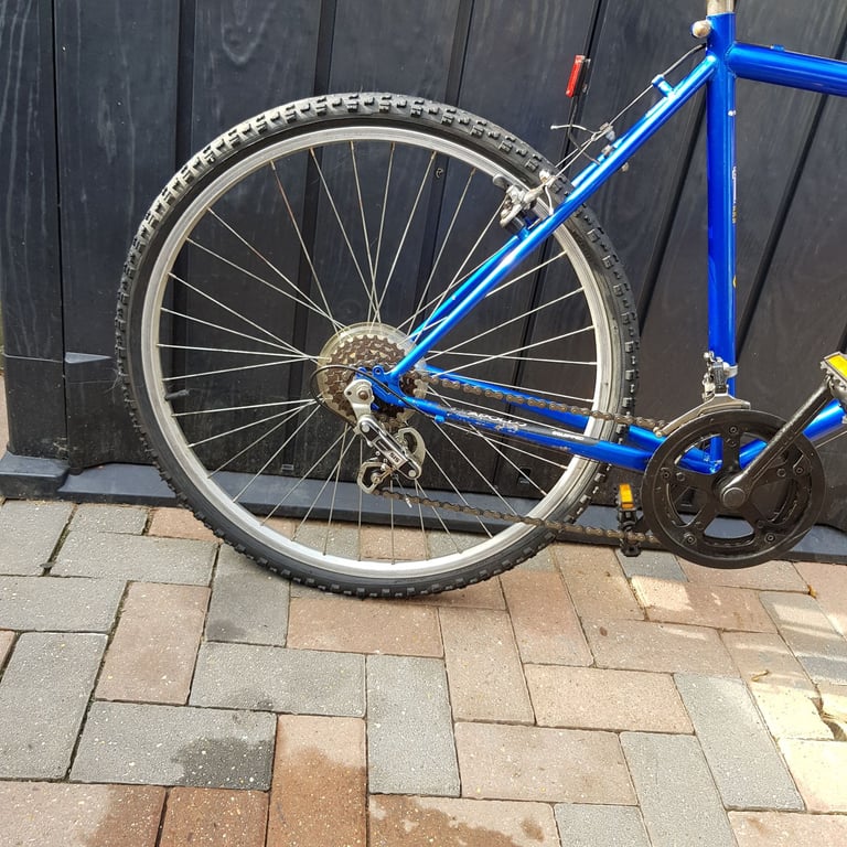 Apollo Commuter Bicycle