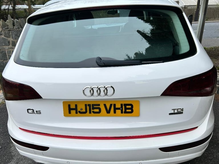 Audi, Q5,tdi quat Estate, 2015, Auto,tiptronic , flippers on stering 1968 (cc), 5 doorsvw merc