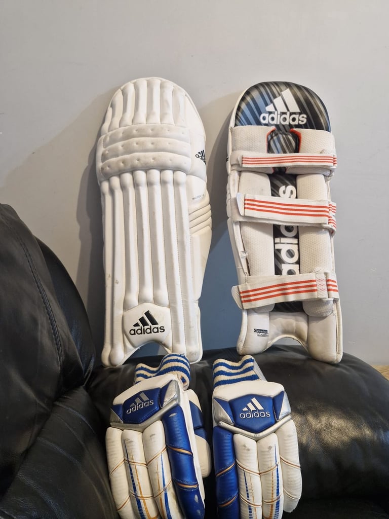 Adidas Pro Quality cricket batting gear pads gloves and thighpad in excellent condition