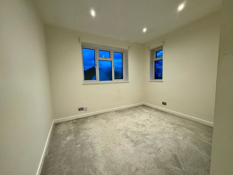 4 Bedroom 2 Bathroom Garage - Winston Court Headstone Lane Harrow HA3 