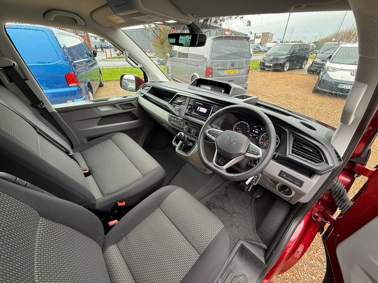 2022 Volkswagen Transporter 2.0 TDI 150 Highline Kombi Van 4MOTION WINDOW VAN DIESEL Manual