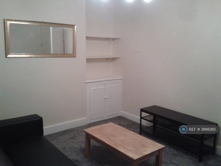 image for 1 bedroom flat in Bedford Road, Reading, RG1 (1 bed) (#2666265)
