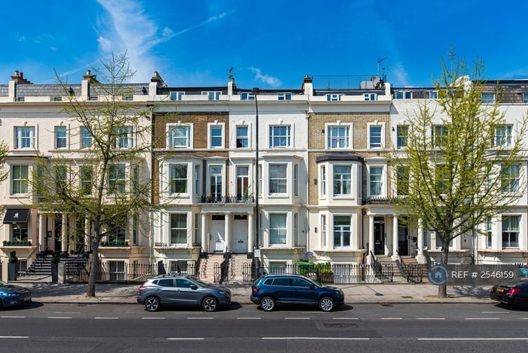2 bedroom flat in West Cromwell Road, London, SW5 (2 bed) (#2546159)