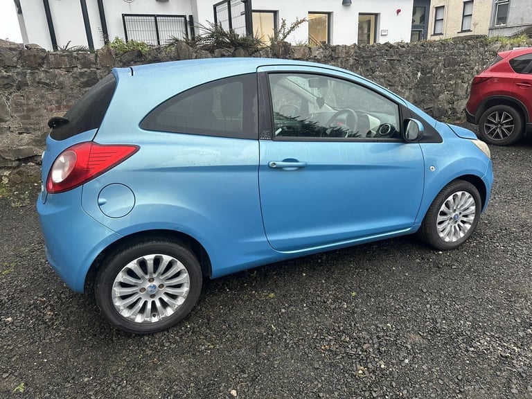 Ford, KA, Hatchback, 2011, Manual, 1242 (cc), 3 doors