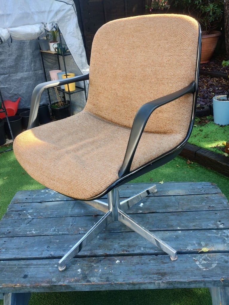 image for Vintage Retro Steelcase Strafor Swivel Office Desk Chair 