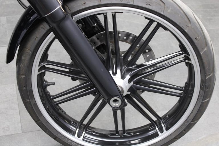 2022 Harley-Davidson FXBRS Softail Breakout 114 in Vivid Black