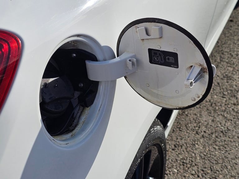 2015 Vauxhall Corsa 1.2i Limited Edition Hatchback 3dr Petrol Manual Euro 6 (70 ps) Hatchback Pet...