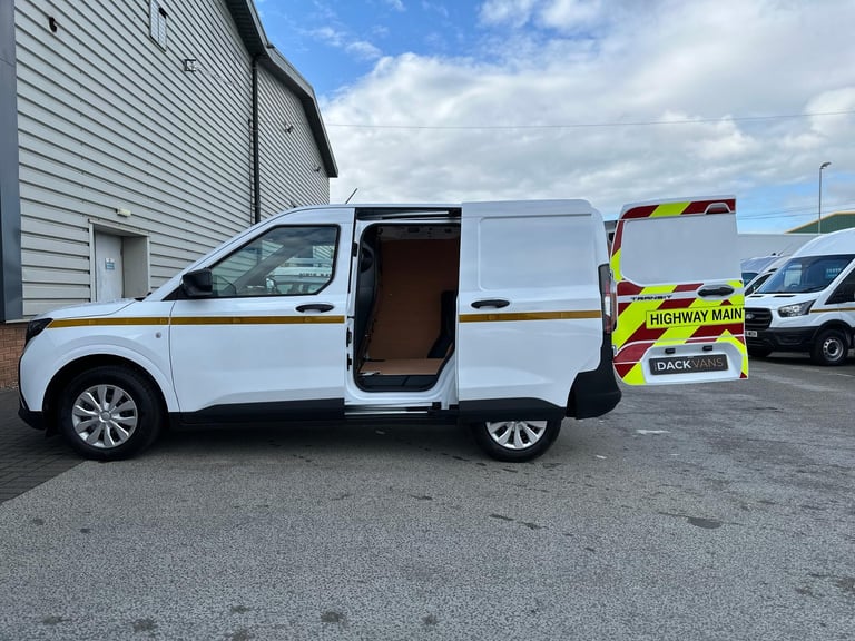 75 Reg Ford Transit Courier 1.5 Trend Euro 6, Utility, Civils Site Van, Air-Con