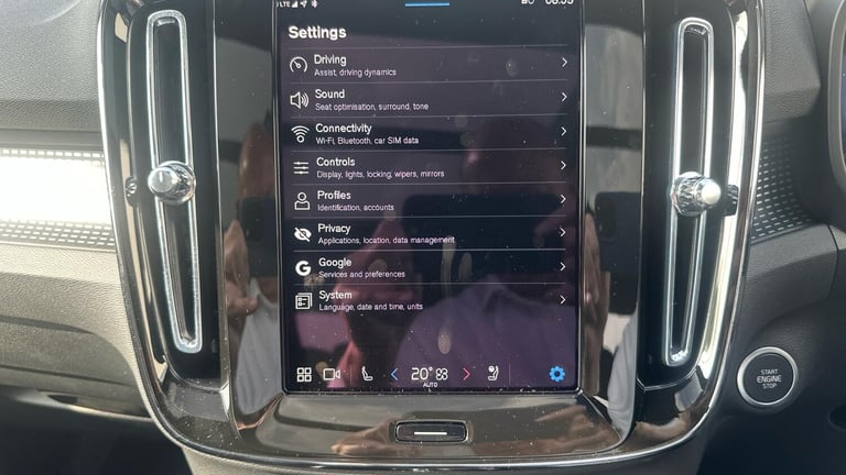 2025 Volvo XC40 Black Edition Ultra, B4 Mild hybrid, Petrol ESTATE Petrol/Electric Hybrid Automatic