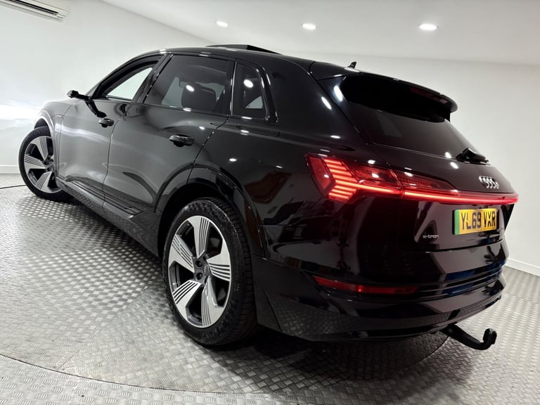  Audi e-tron 55 Launch Edition Auto quattro 5dr 95kWh Electric Automatic