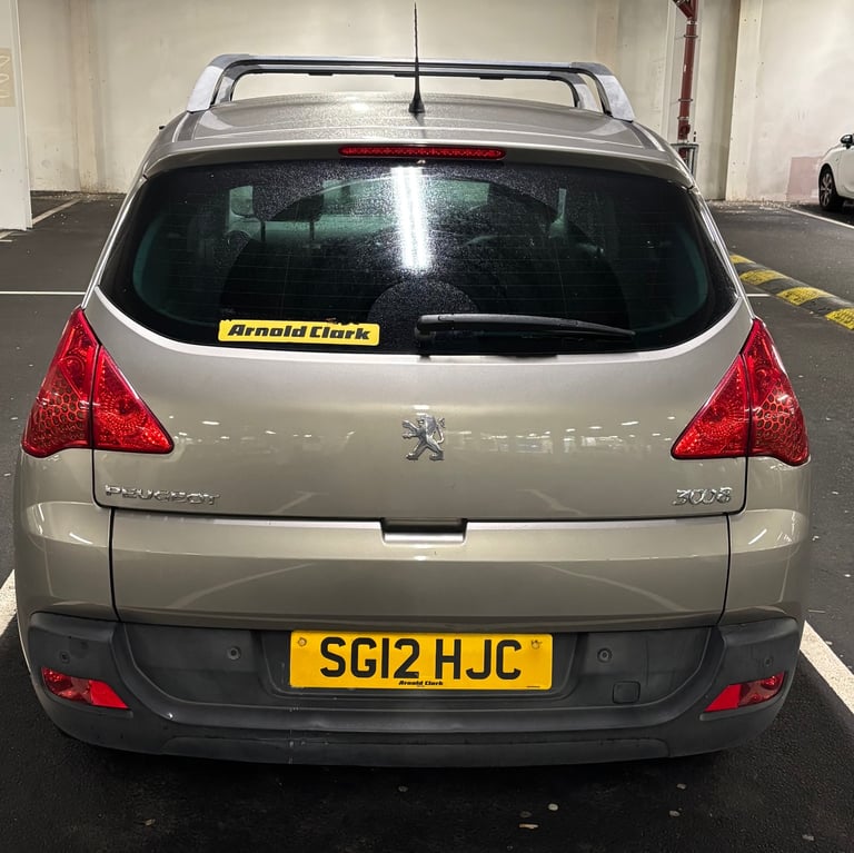 Peugeot, 3008, Hatchback, 2012, Manual, 1560 (cc), 5 doors