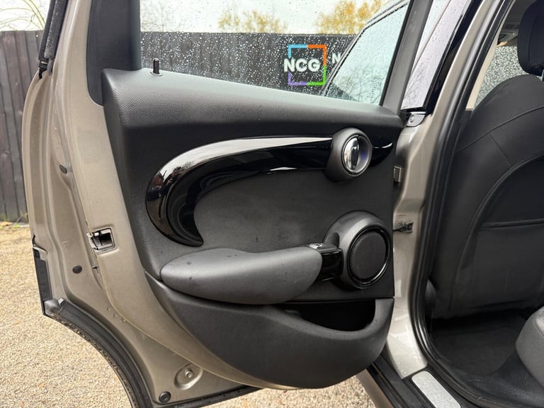 2016 MINI Hatch 2.0 Cooper SD Euro 6 (s/s) 5dr HATCHBACK Diesel Manual