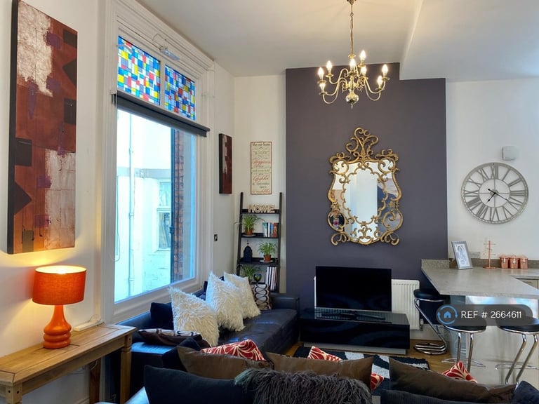 2 bedroom flat in St. Nicholas Chambers, Newcastle Upon Tyne, NE1 (2 bed) (#2664611)