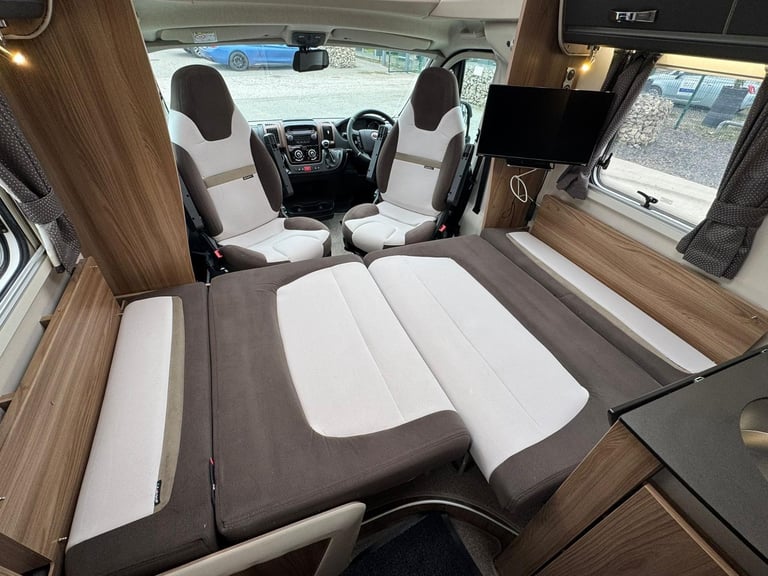 Swift Kon-tiki Sport 599 Island Bed & bench seats 4 Berth 2 Belts