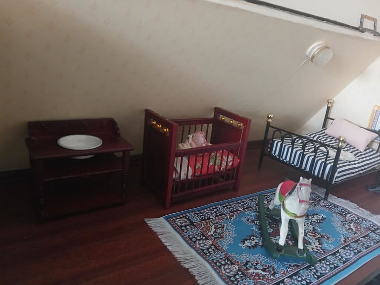 1/12th scale victorian dolls house