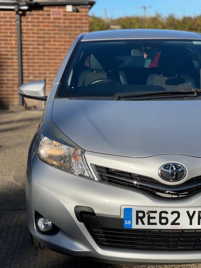 TOYOTA YARIS 1.3 Dual VVT-i Trend 2012