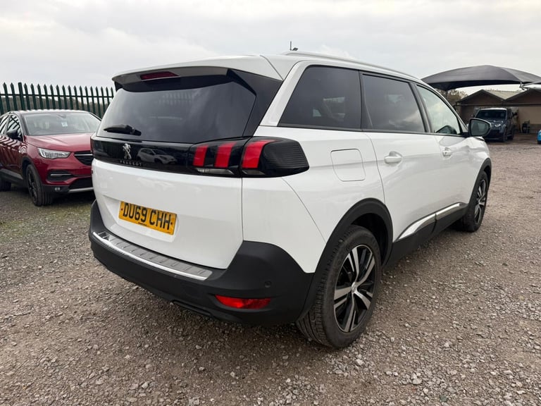 2019 69 PEUGEOT 5008 ALLURE 7 SEATER 1.2 PURETECH PETROL WHITE MANUAL EURO 6