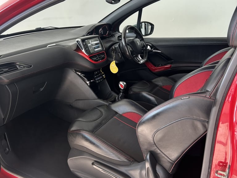 PEUGEOT 208 1.6 THP GTi Red Manual Petrol 2013