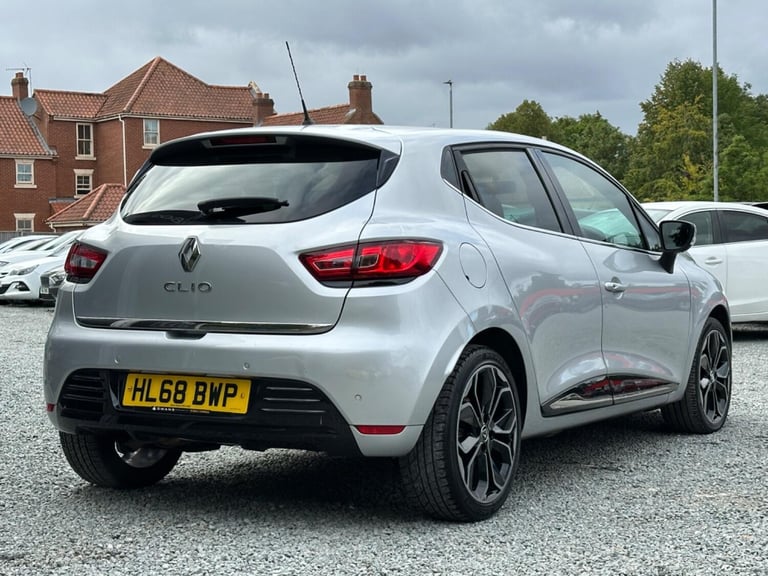 2018 Renault Clio 0.9 Iconic TCe 90 Petrol Manual 5 Door Hatchback Silver