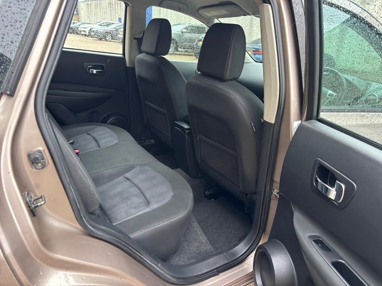 2010 Nissan Qashqai 1.5 dCi Acenta 5dr HATCHBACK Diesel Manual