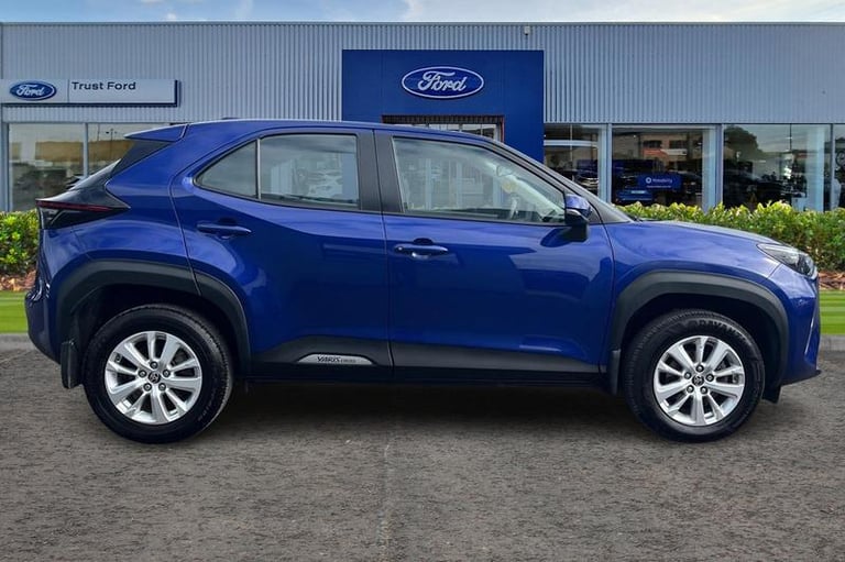 2022 Toyota Yaris Cross 1.5 Hybrid Icon 5dr CVT, Parking sensors, Media Screen, Sat Nav, Multifun...