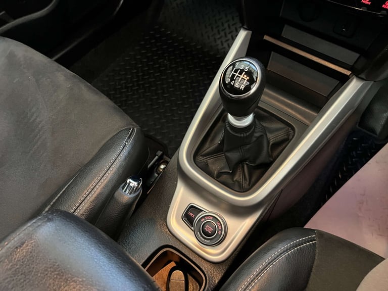 2016 Suzuki Vitara 1.6 Vitara SZ5 DDiS Allgrip 4WD 5dr SUV Diesel Manual