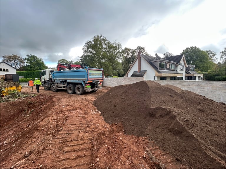 Grab lorry hire delivery of mot type 1 recycled type 1 topsoil sharp sand gravel 6f2 