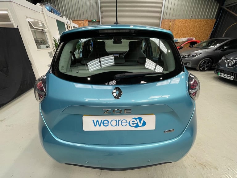 2020 Renault Zoe R135 52kWh Iconic Auto 5dr (i, Rapid Charge) HATCHBACK Electric Automatic